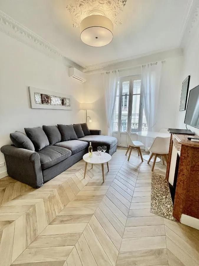 Ferienwohnung Chezdudi Nizza Apartment